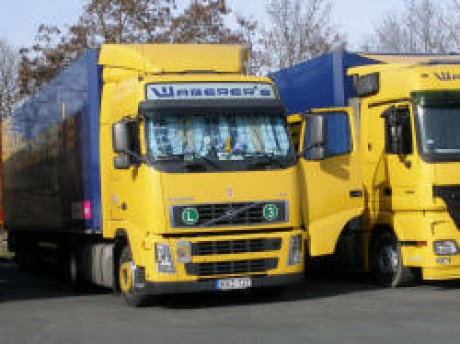 Volvo-FH-400-Waberers-Holz-170308-02.jpg